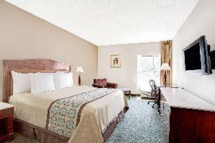 Days Inn By Wyndham Newport News City Center Oyster Point Habitación foto
